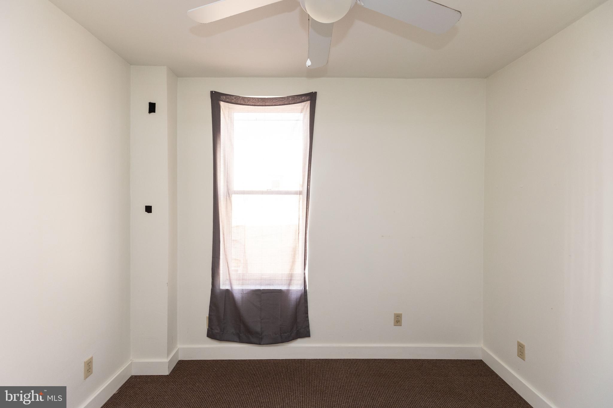 826 W 36th STREET W
