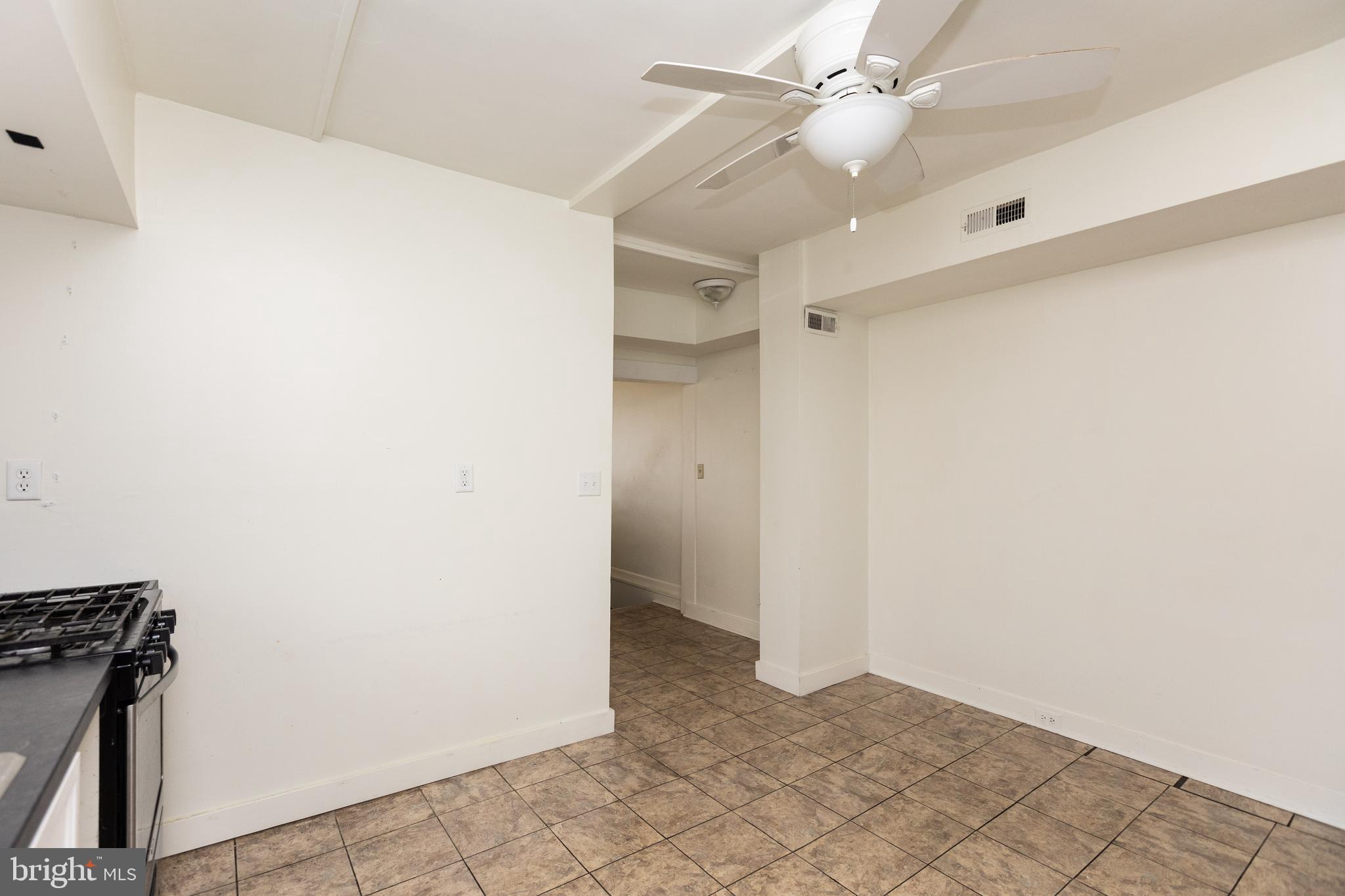 826 W 36th STREET W