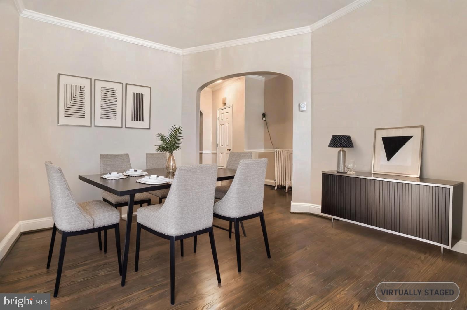 2464 LAKEVIEW AVENUE