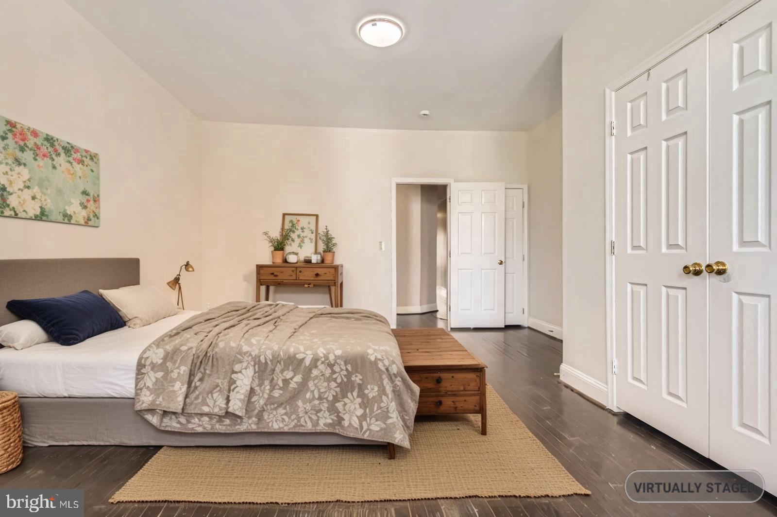 2464 LAKEVIEW AVENUE