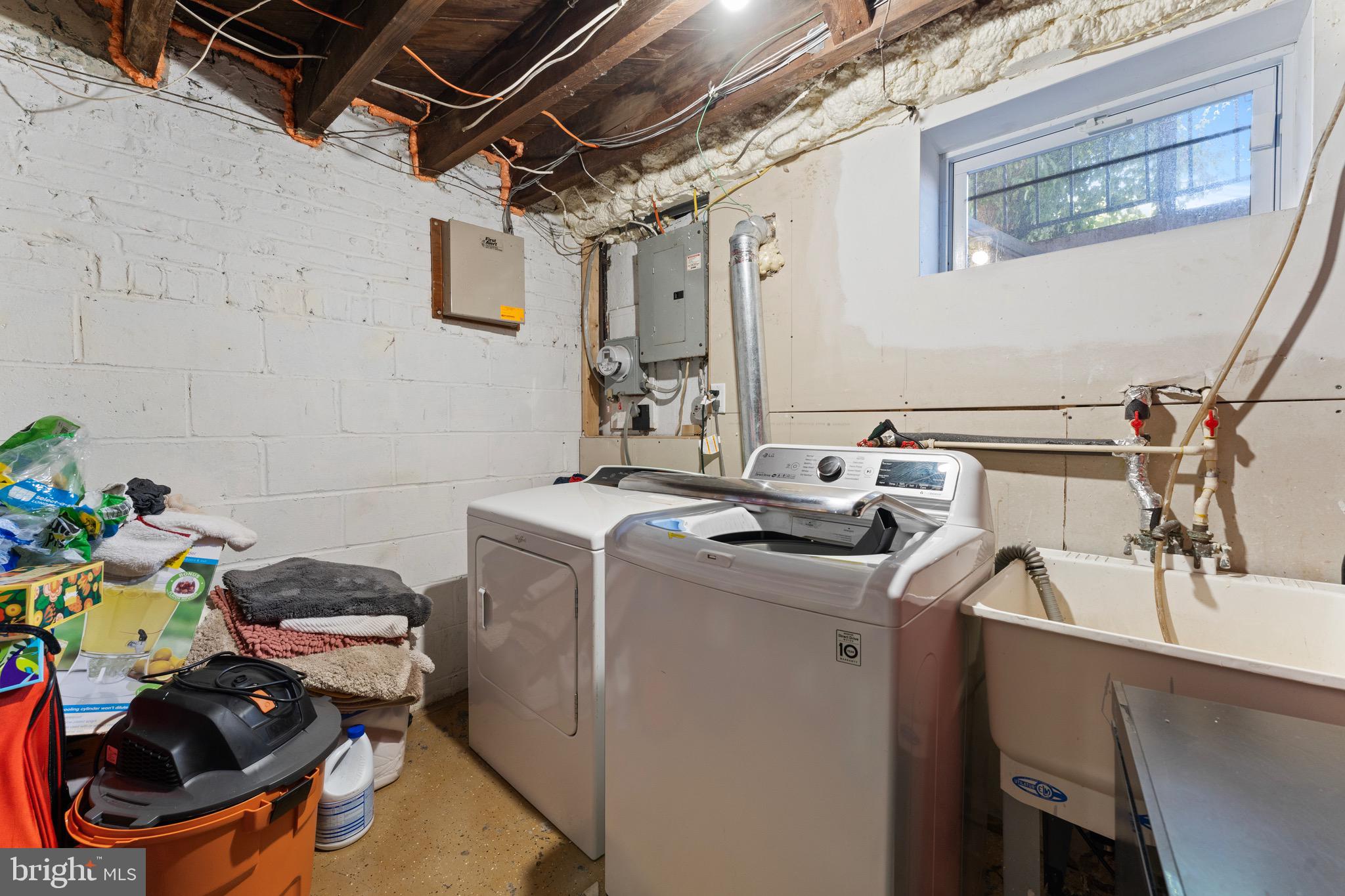 3834 GREENSPRING AVENUE