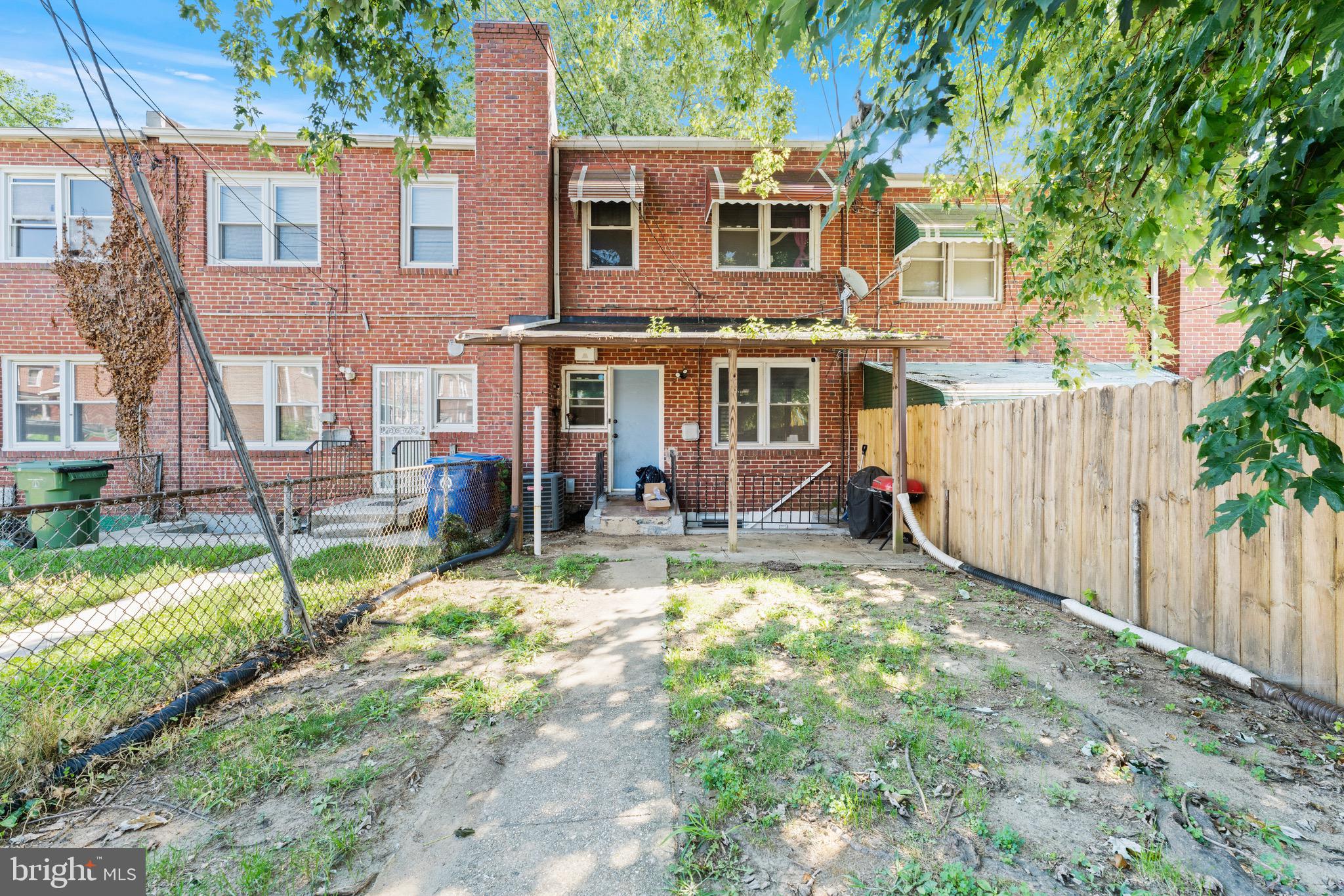 3834 GREENSPRING AVENUE