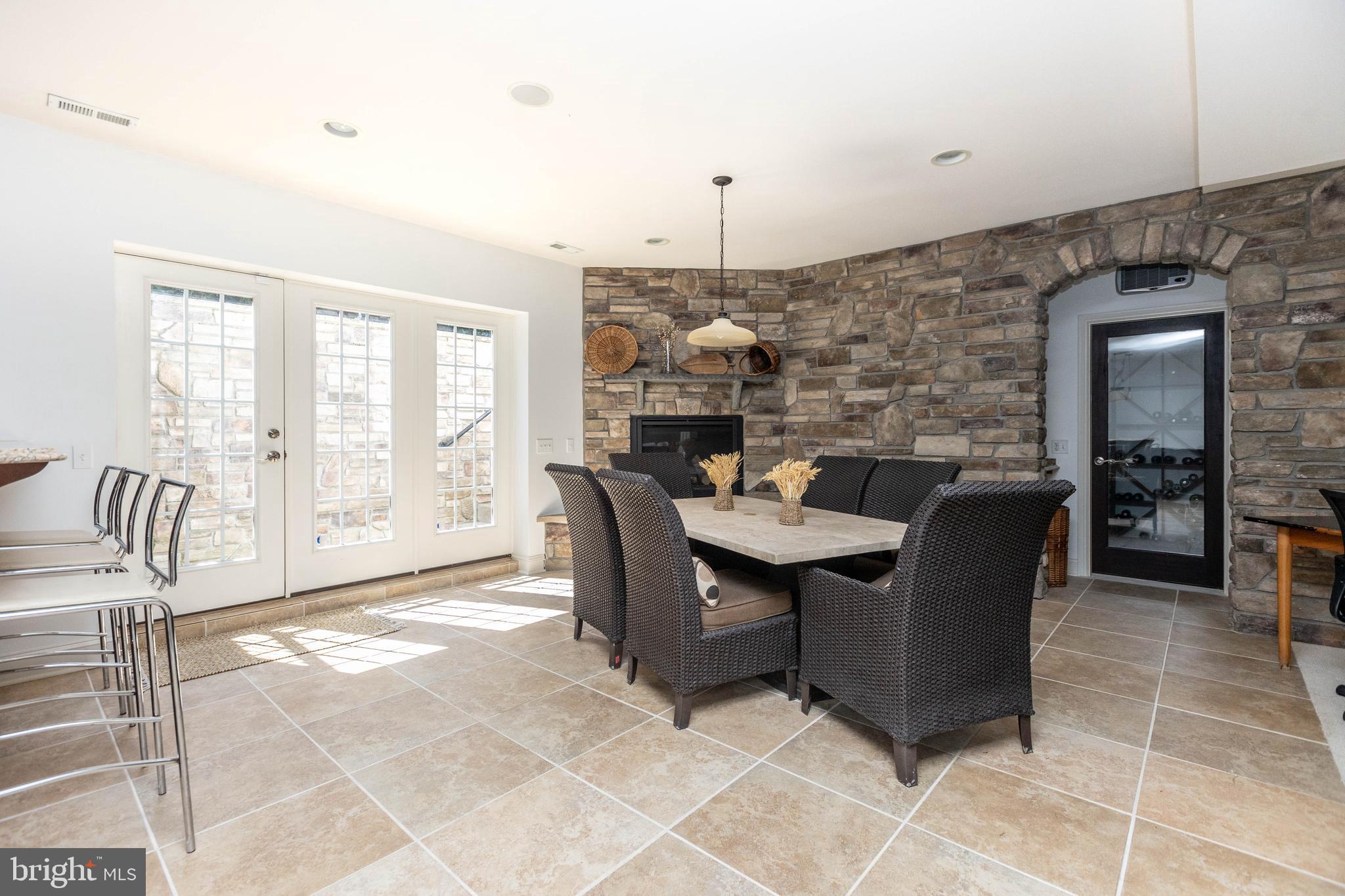 207 SPENCERS WAY