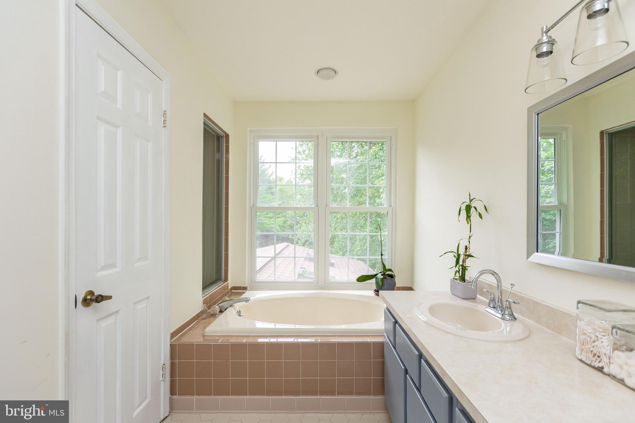 1209 Dulaney Woods Rd