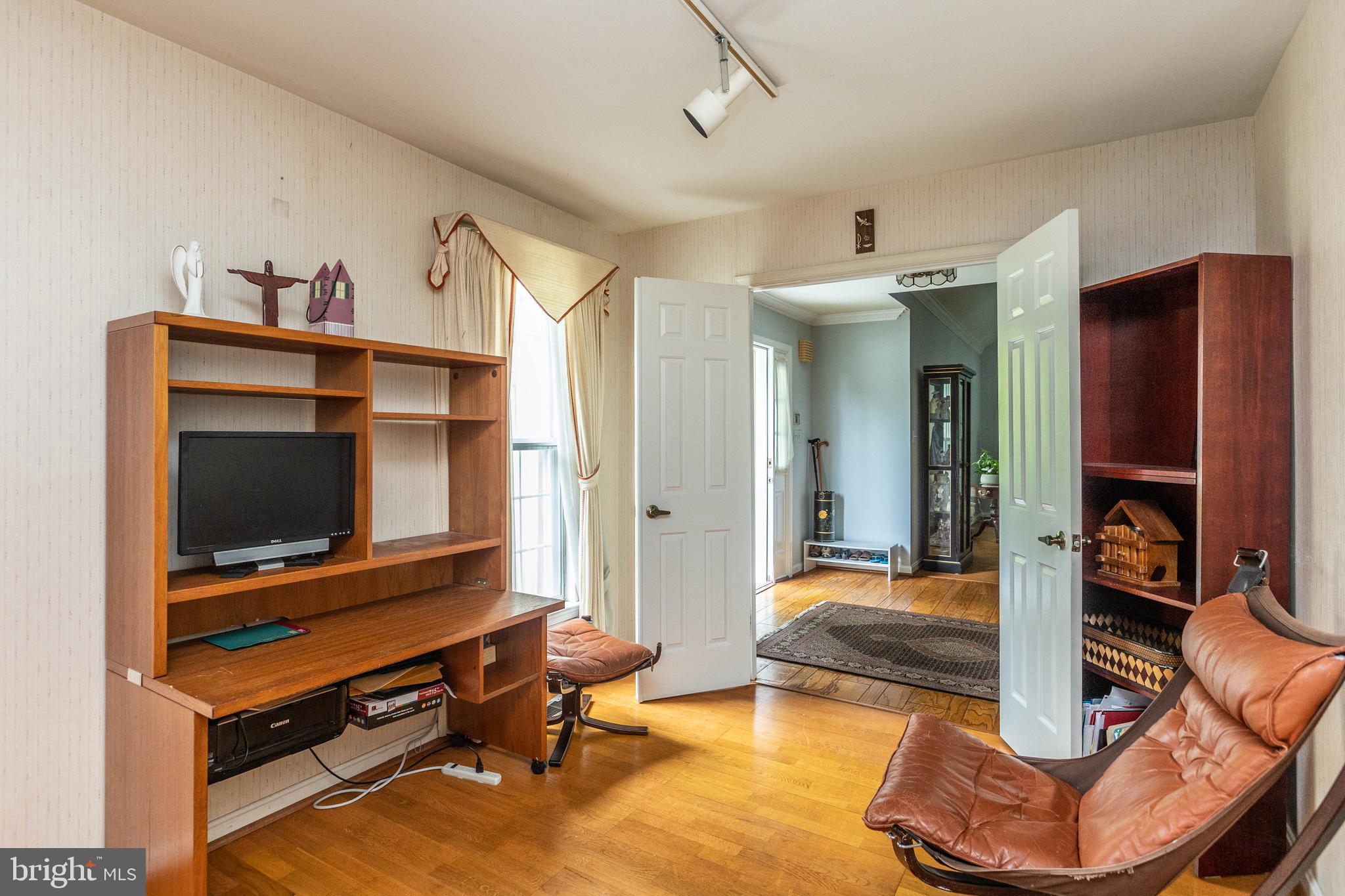 1209 Dulaney Woods Rd