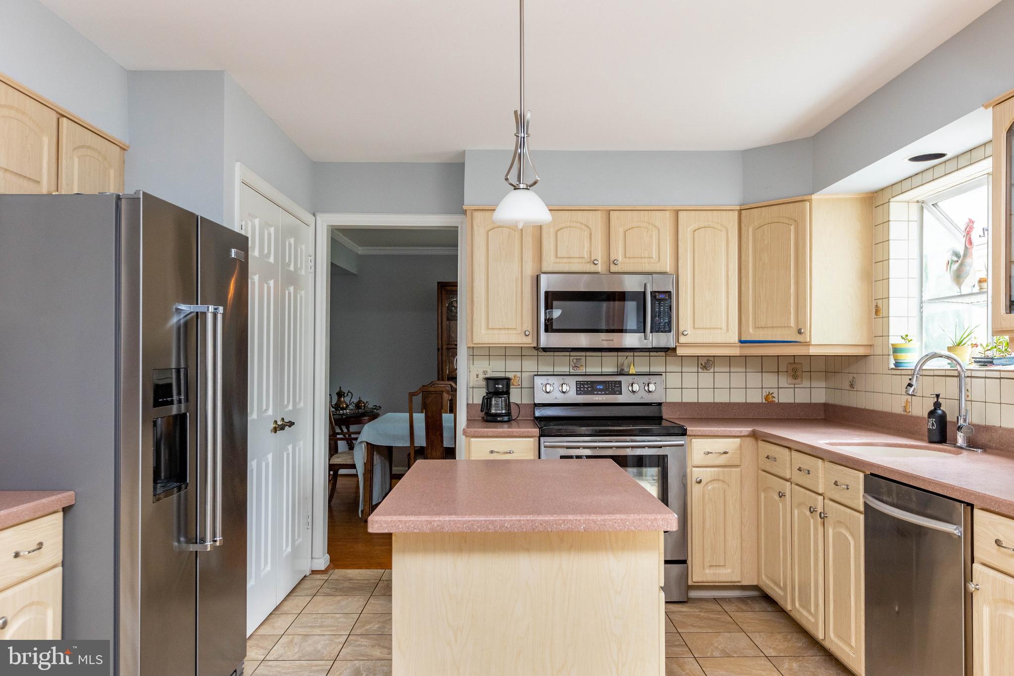 1209 Dulaney Woods Rd