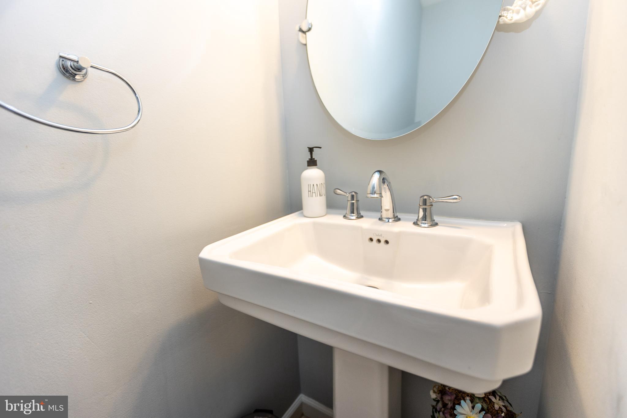 1209 Dulaney Woods Rd