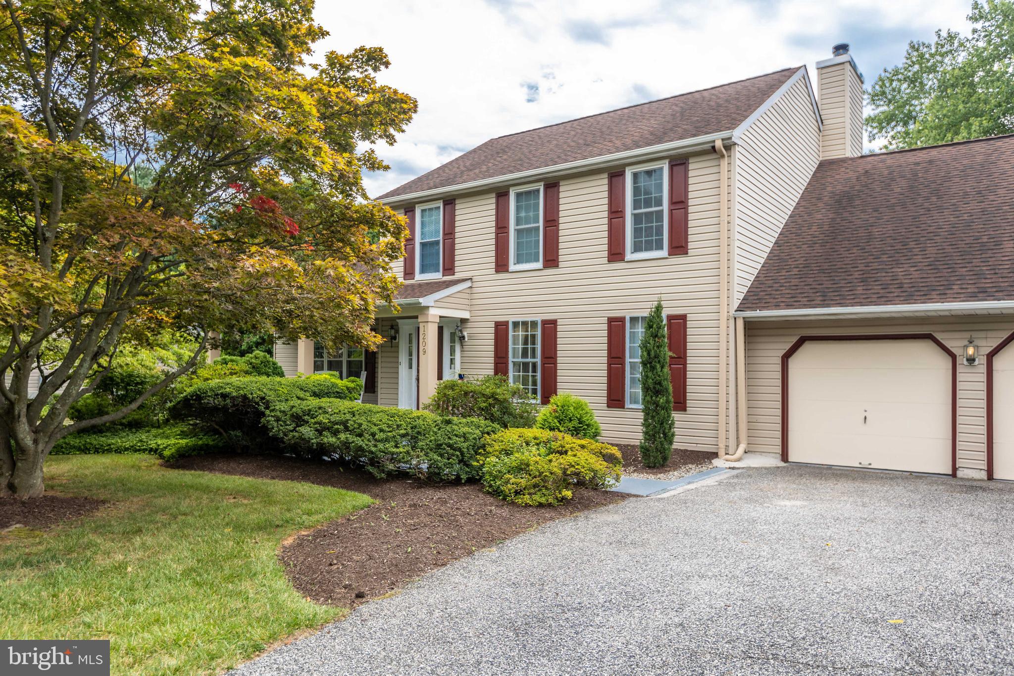 1209 Dulaney Woods Rd