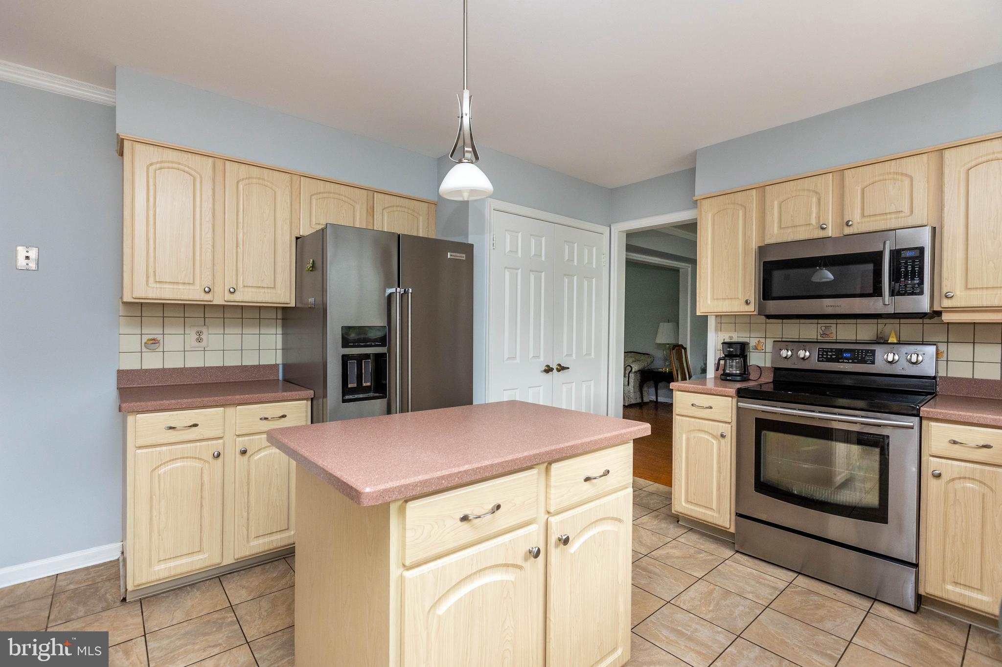 1209 Dulaney Woods Rd