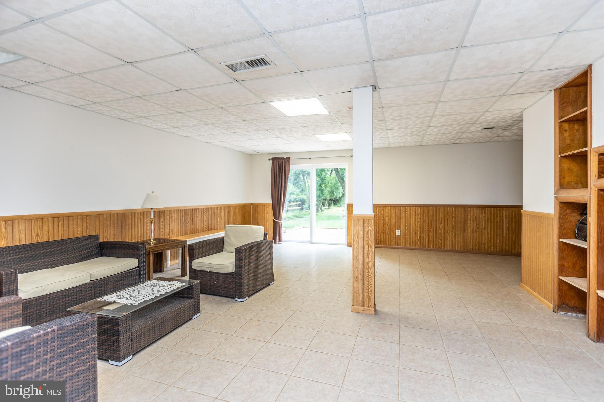 1209 Dulaney Woods Rd