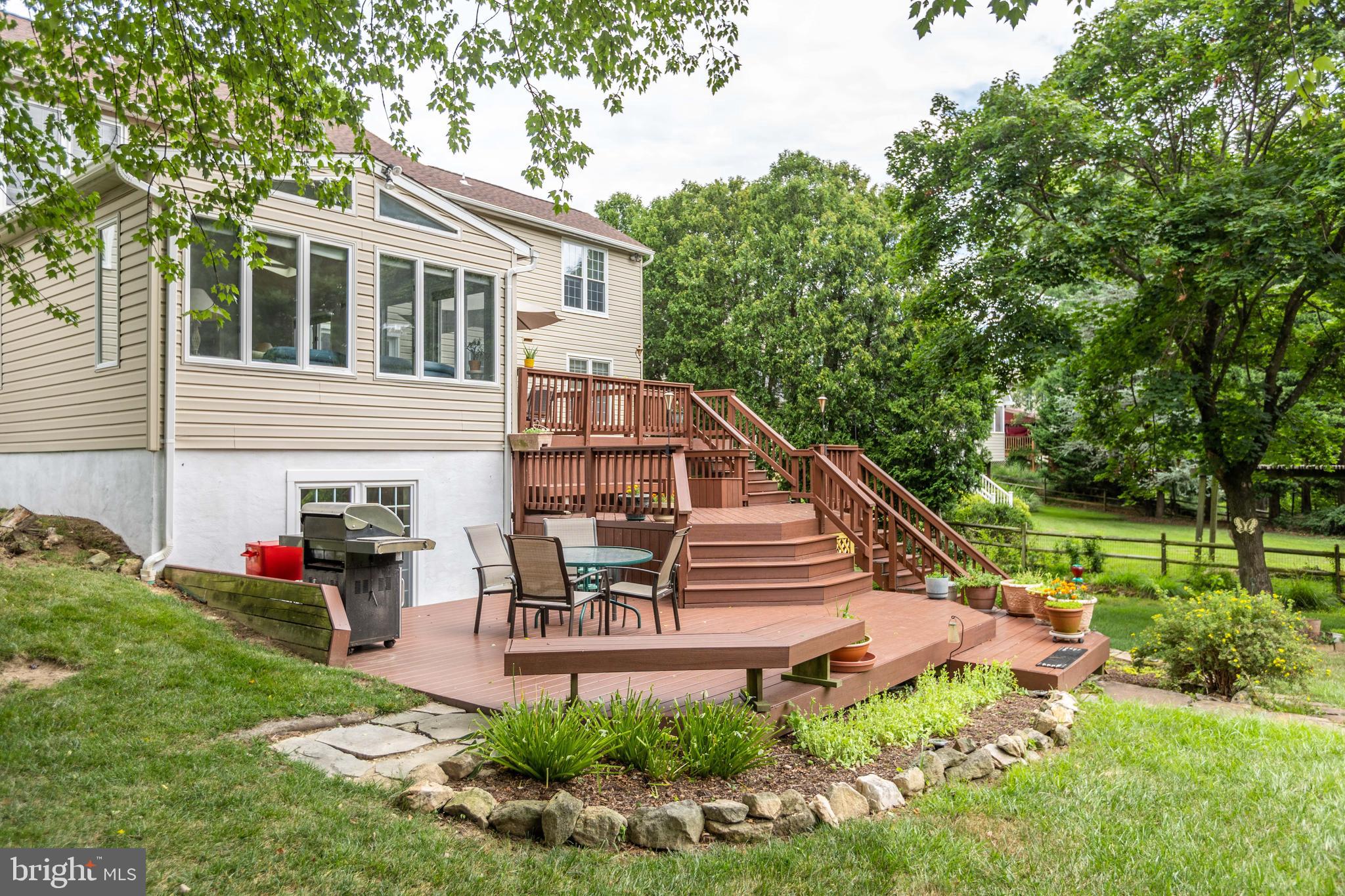 1209 Dulaney Woods Rd