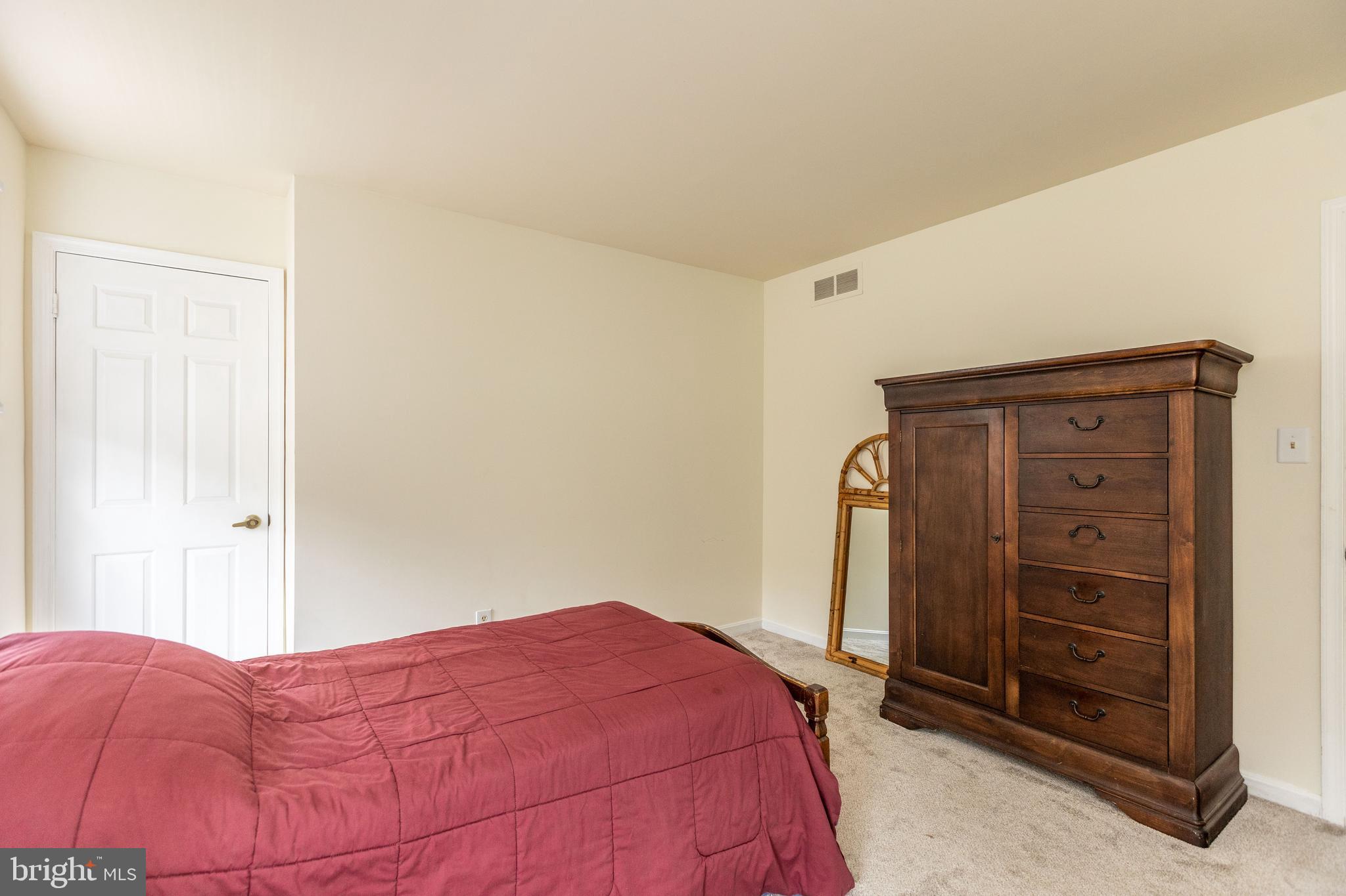 1209 Dulaney Woods Rd