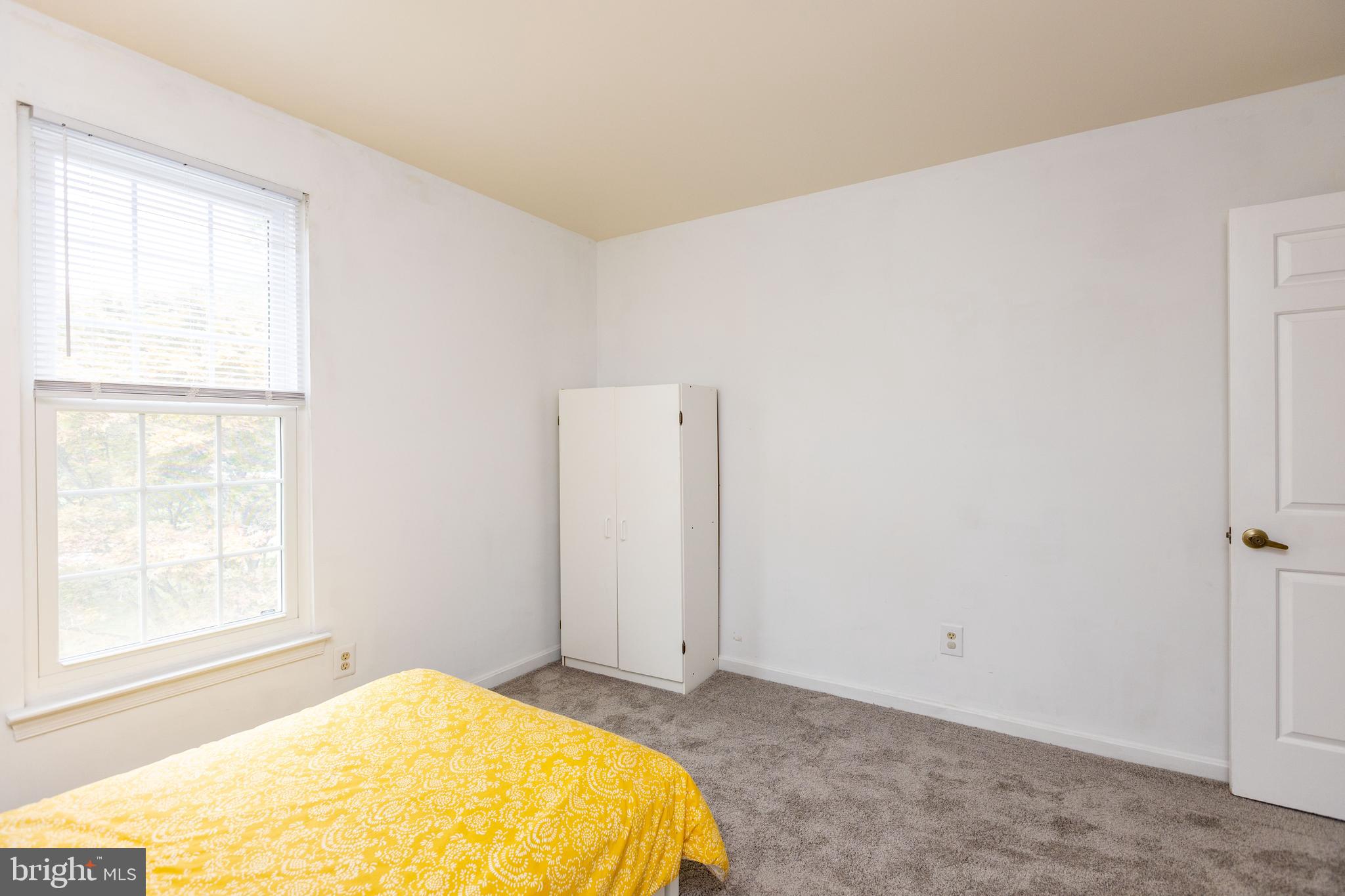 1209 Dulaney Woods Rd