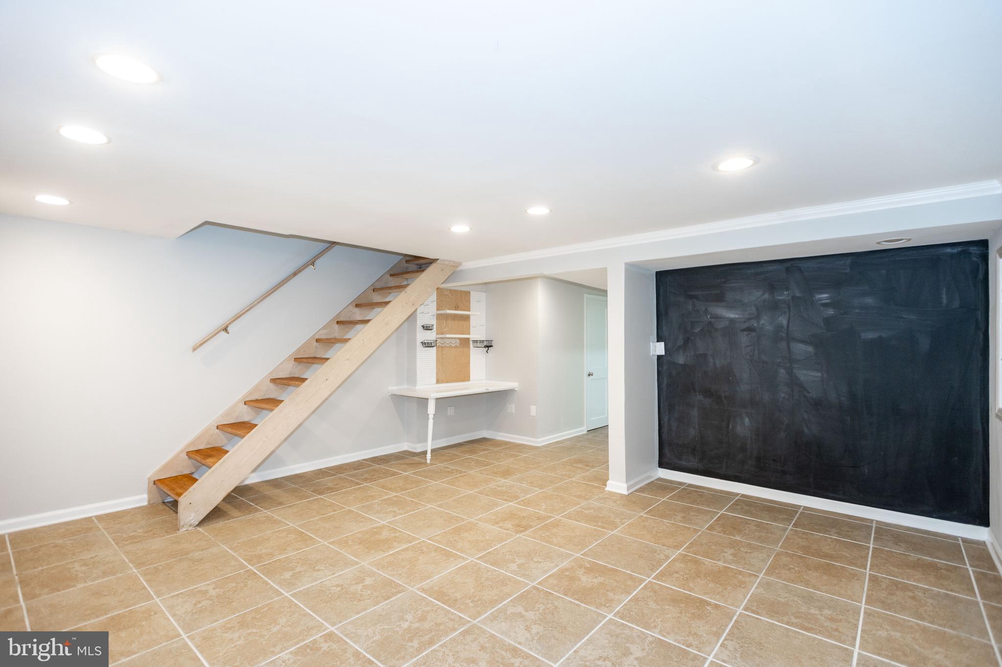 173 Dumbarton Rd