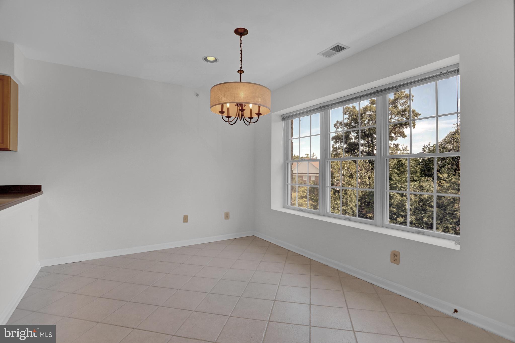 661 STRAFFAN DRIVE 401