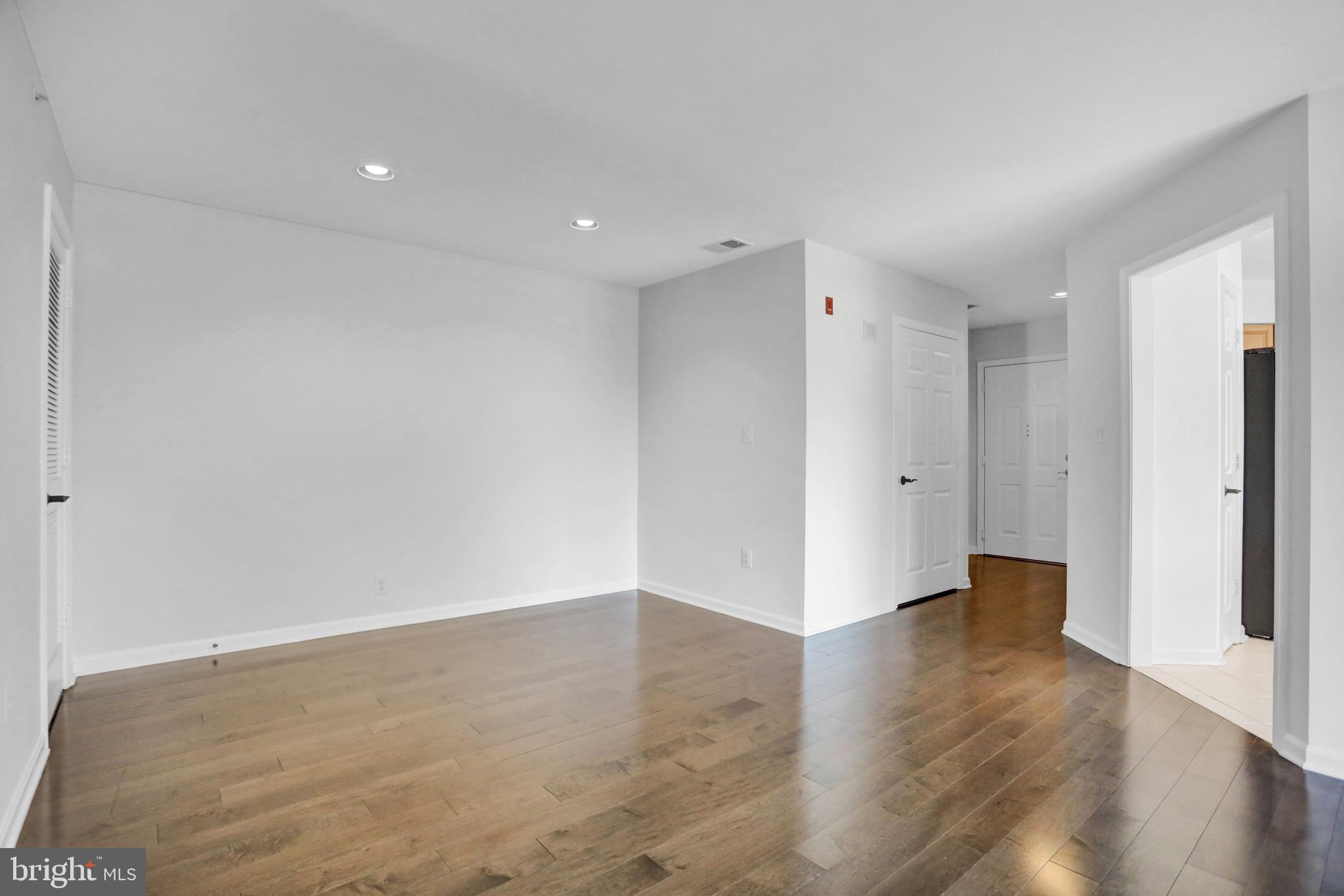 661 STRAFFAN DRIVE 401