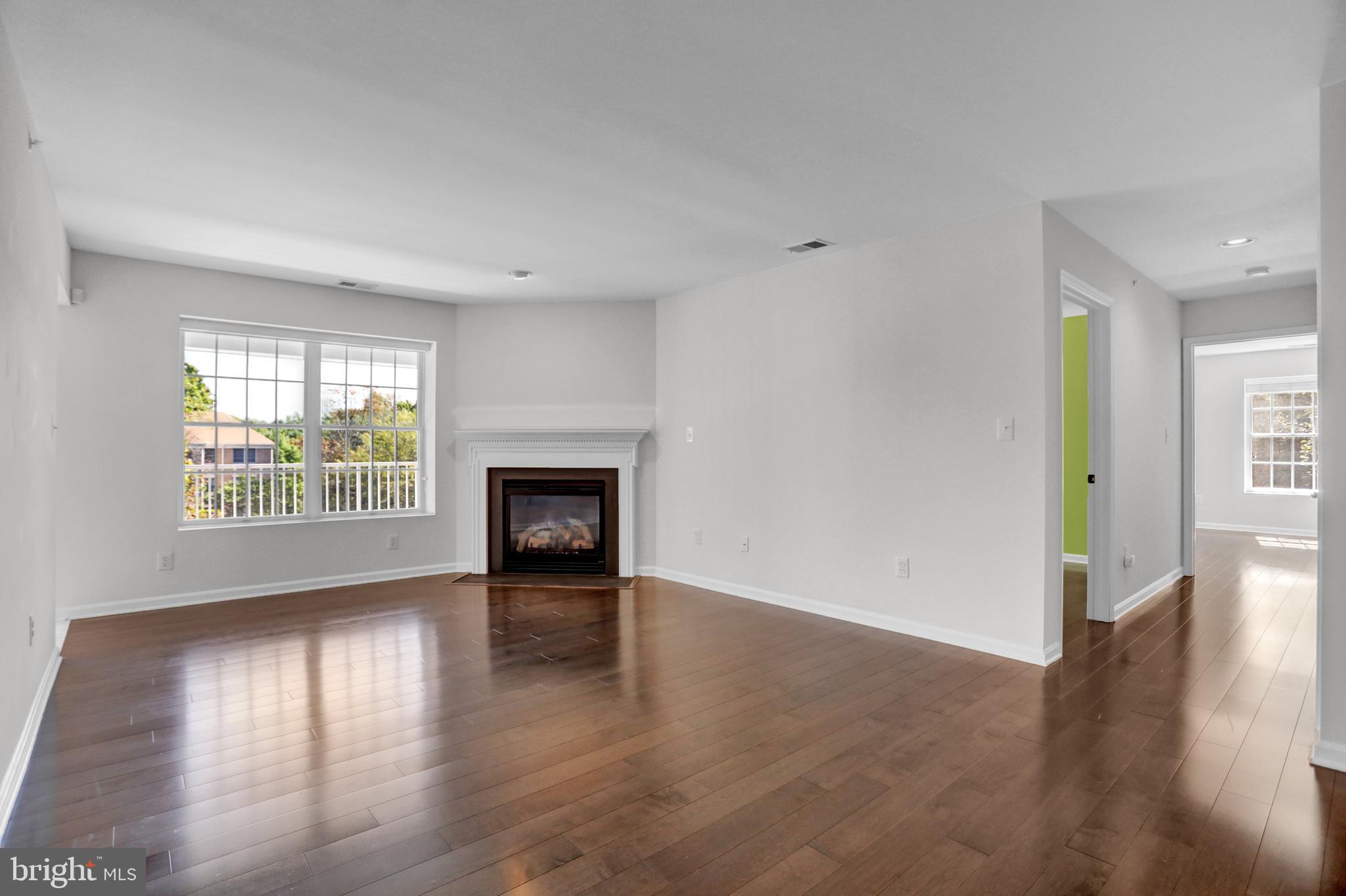 661 STRAFFAN DRIVE 401