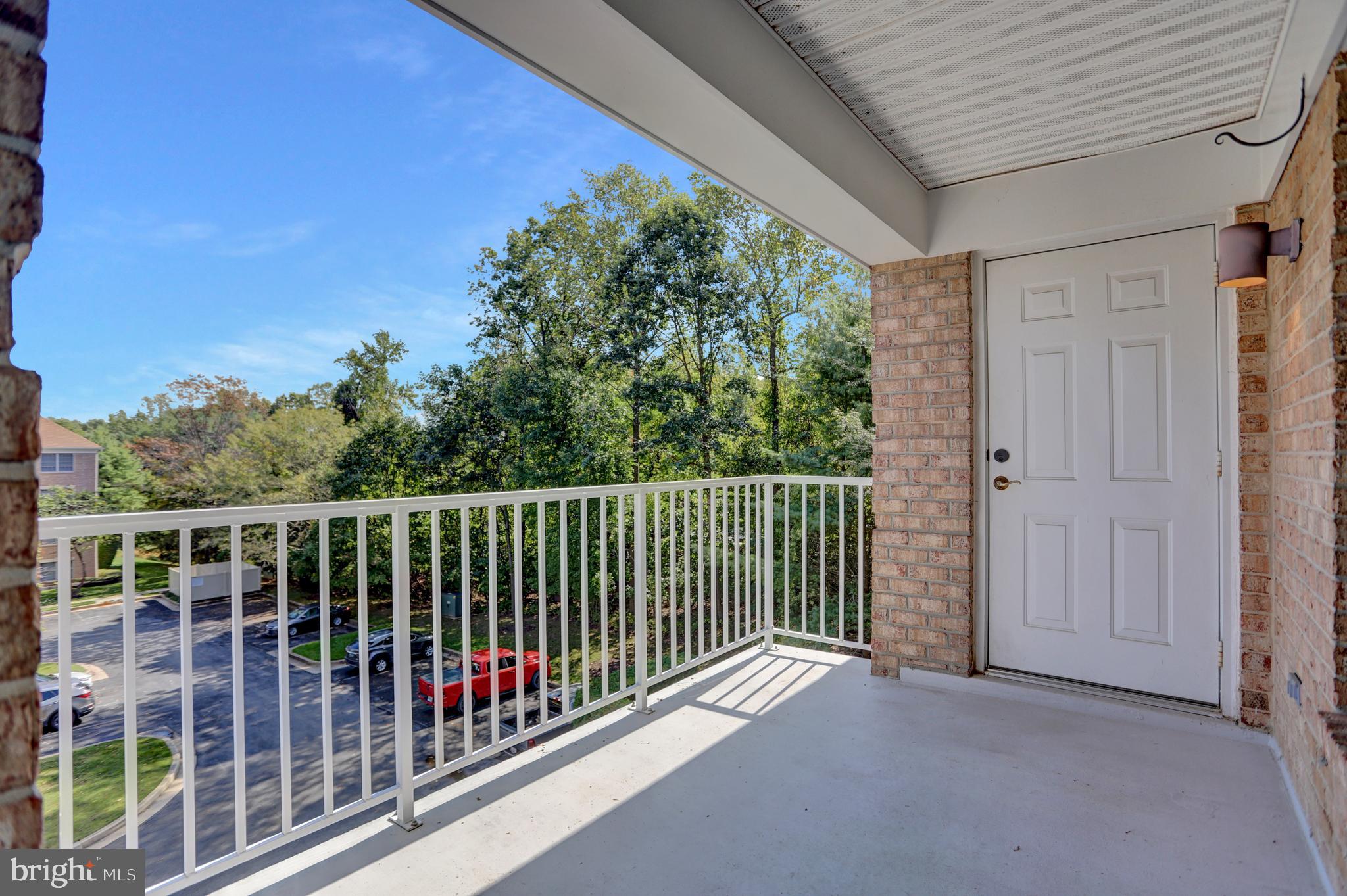 661 STRAFFAN DRIVE 401