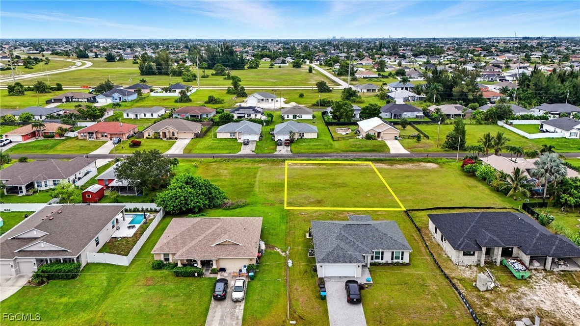 1216 NW 25th AVE