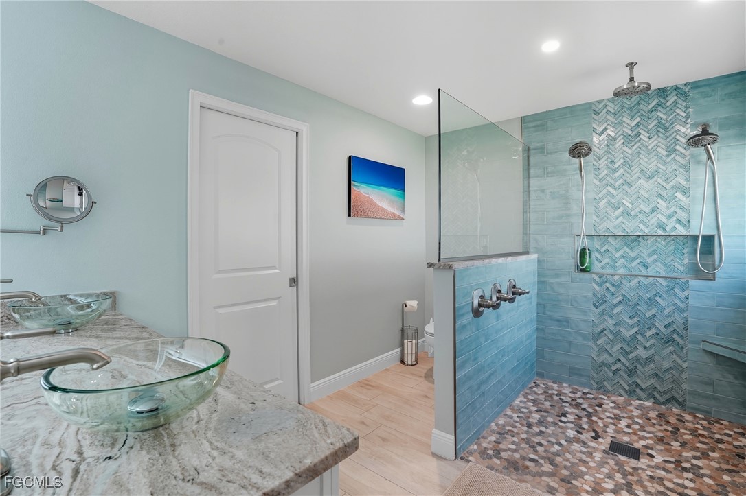 5257 Stratford CT