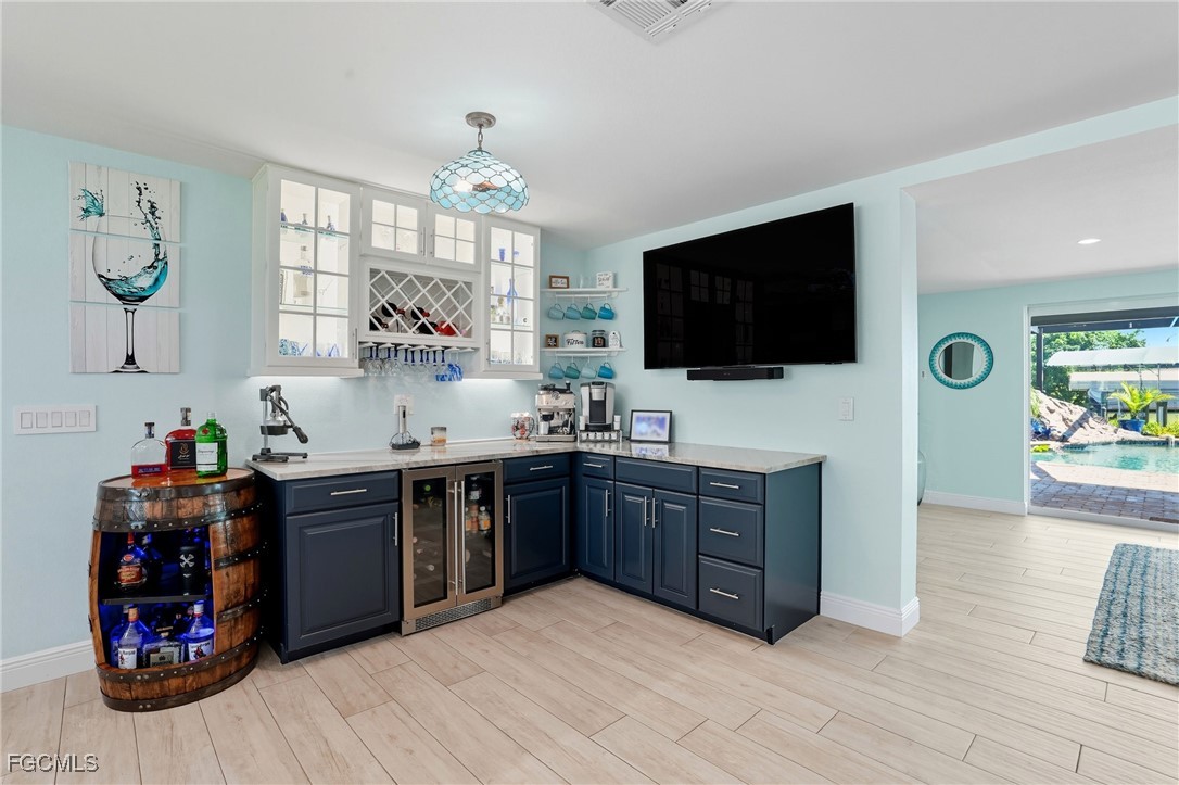 5257 Stratford CT