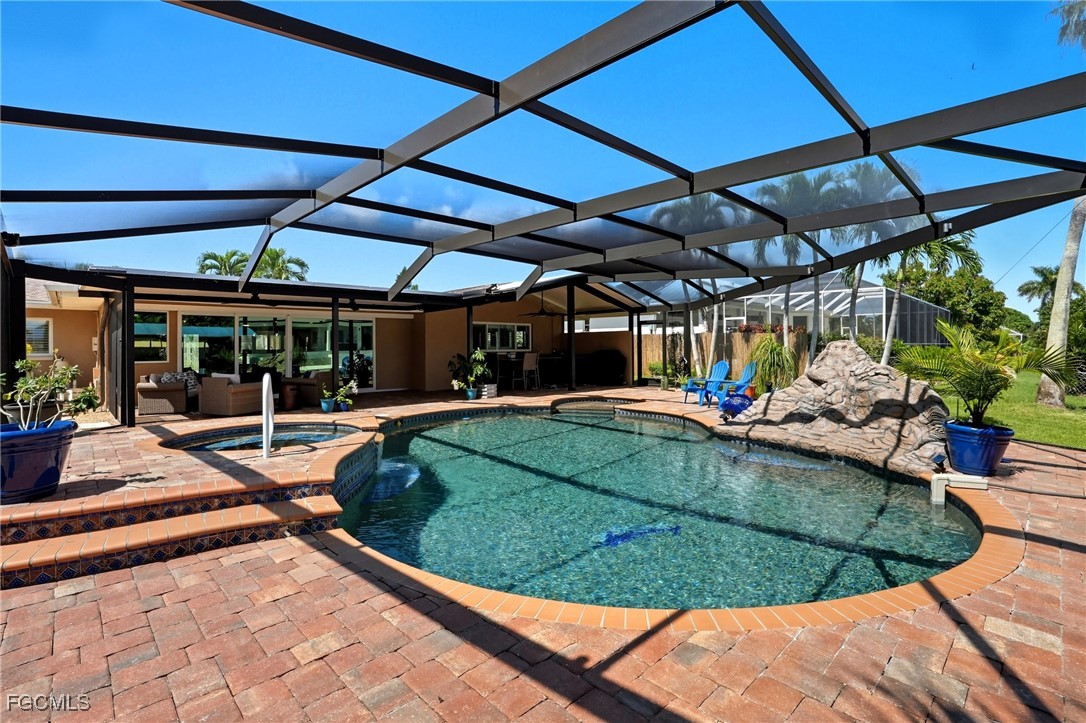 5257 Stratford CT