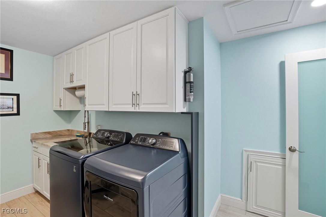5257 Stratford CT