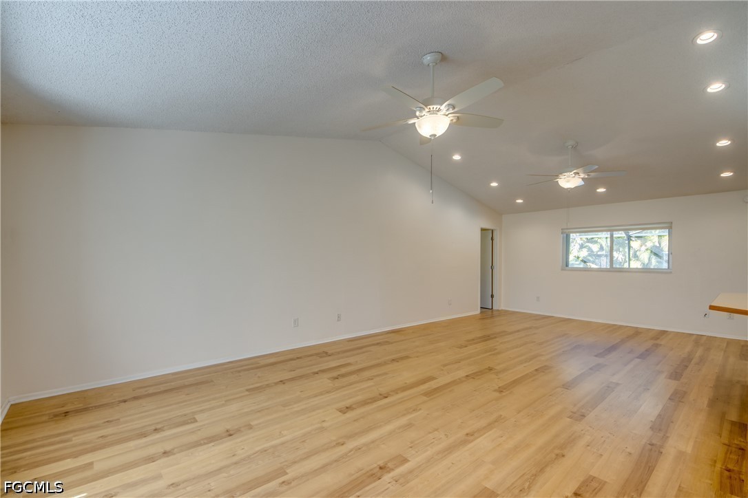 1419 SE 39th TER