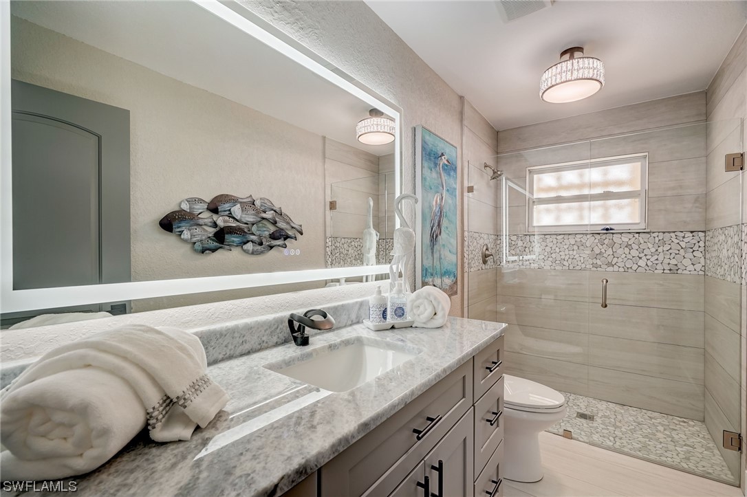 439 Pinecrest CT