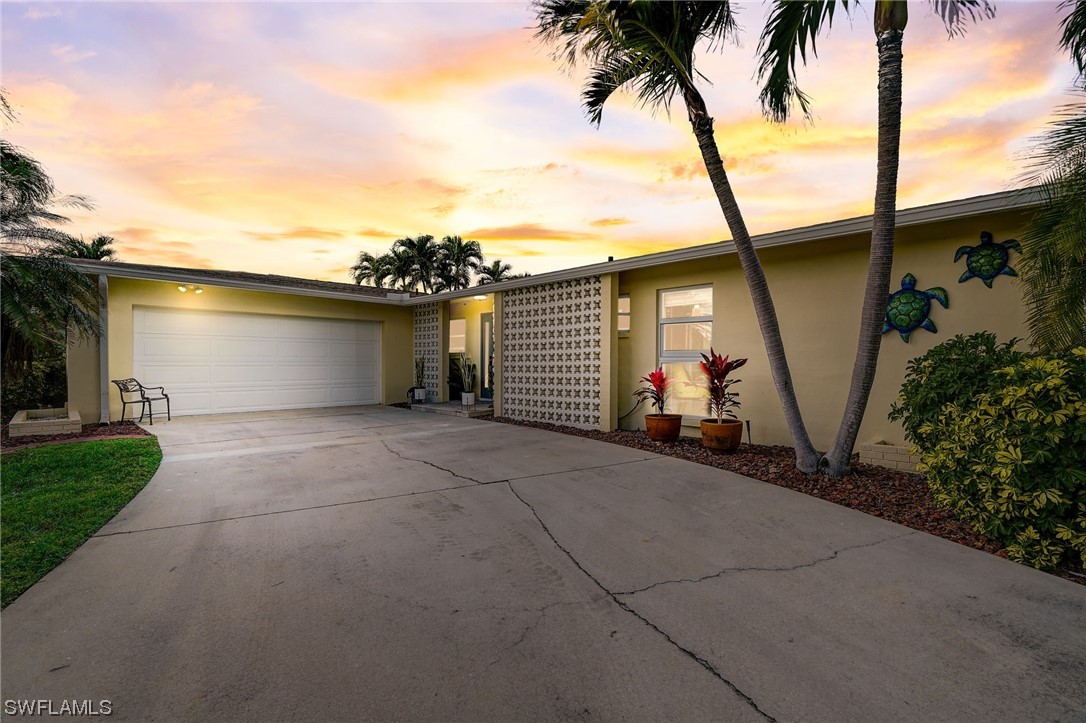 439 Pinecrest CT