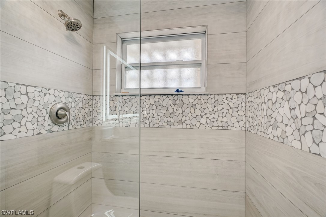 439 Pinecrest CT