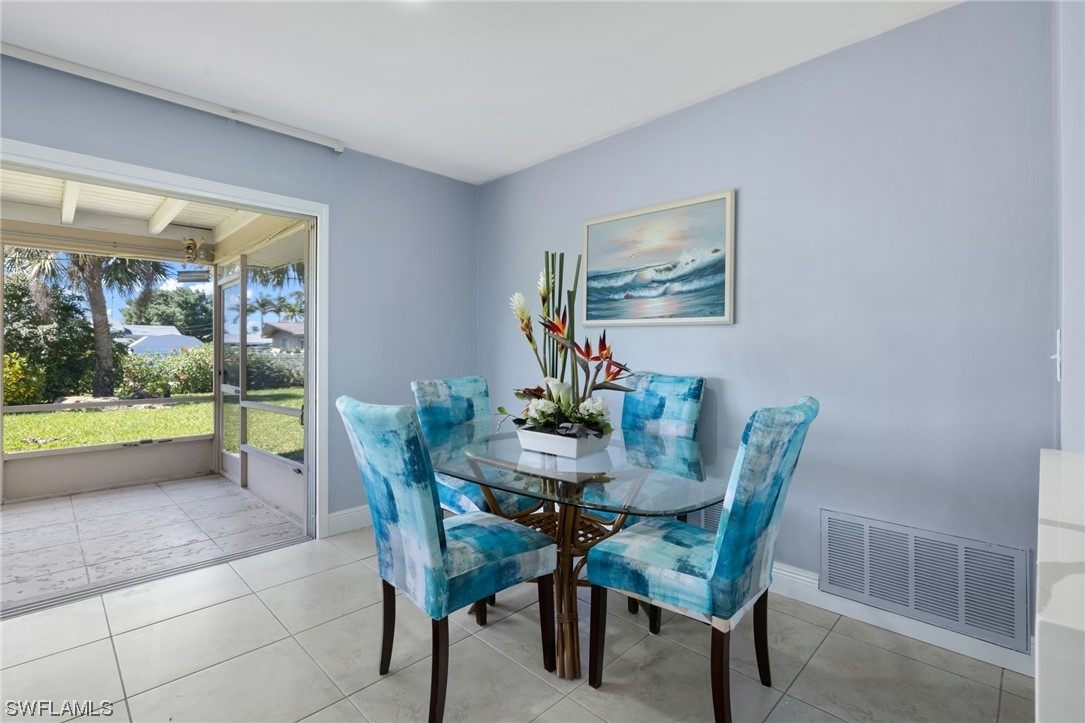 4906 Nassau CT