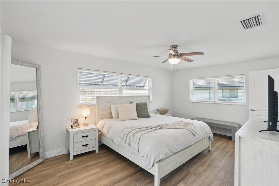 157 SW 54th ST