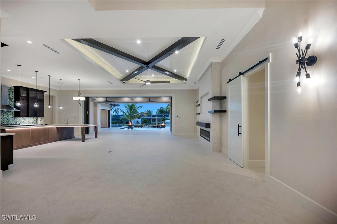 825 Miramar CT