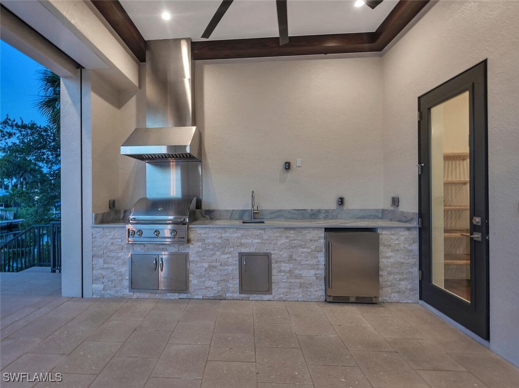 825 Miramar CT