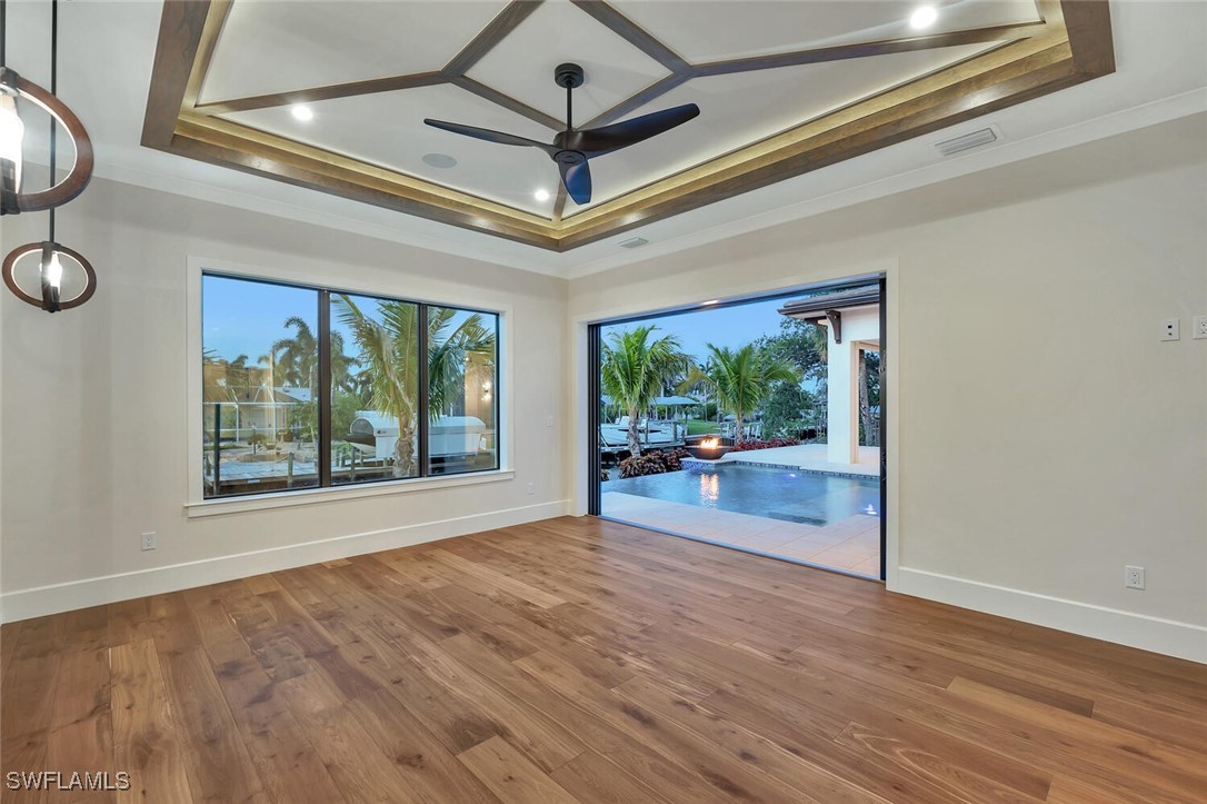 825 Miramar CT