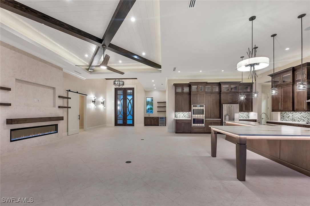 825 Miramar CT