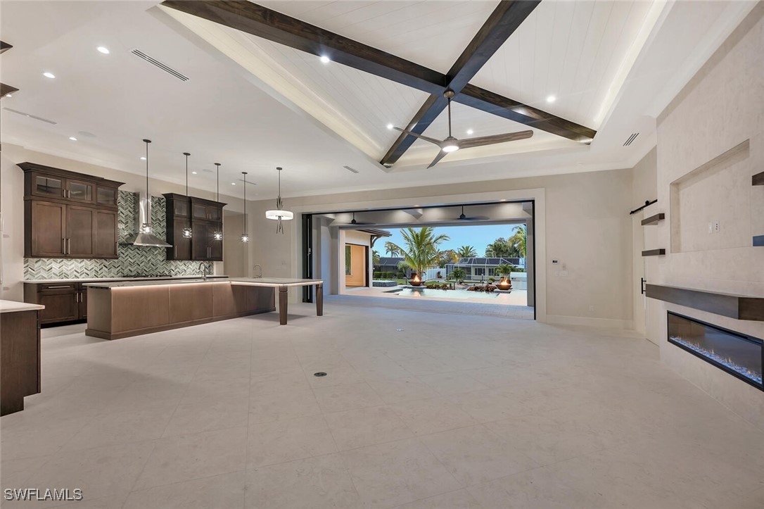 825 Miramar CT