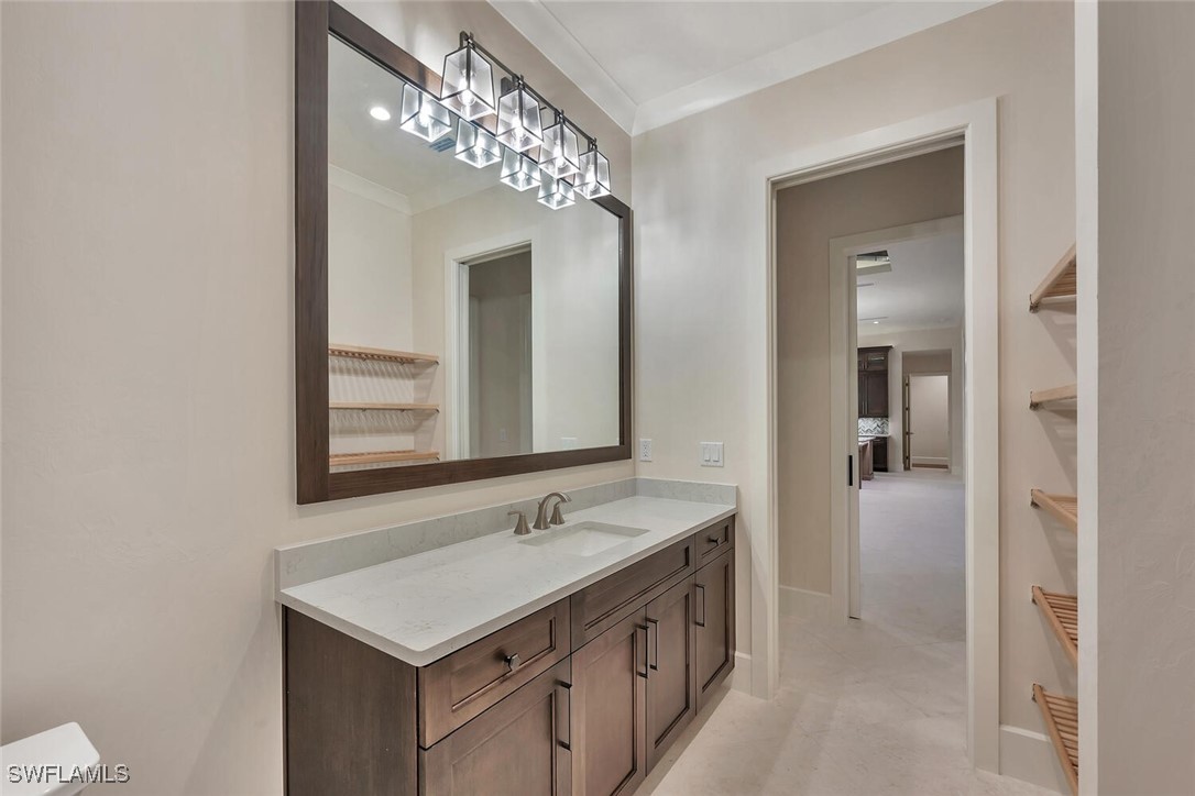825 Miramar CT