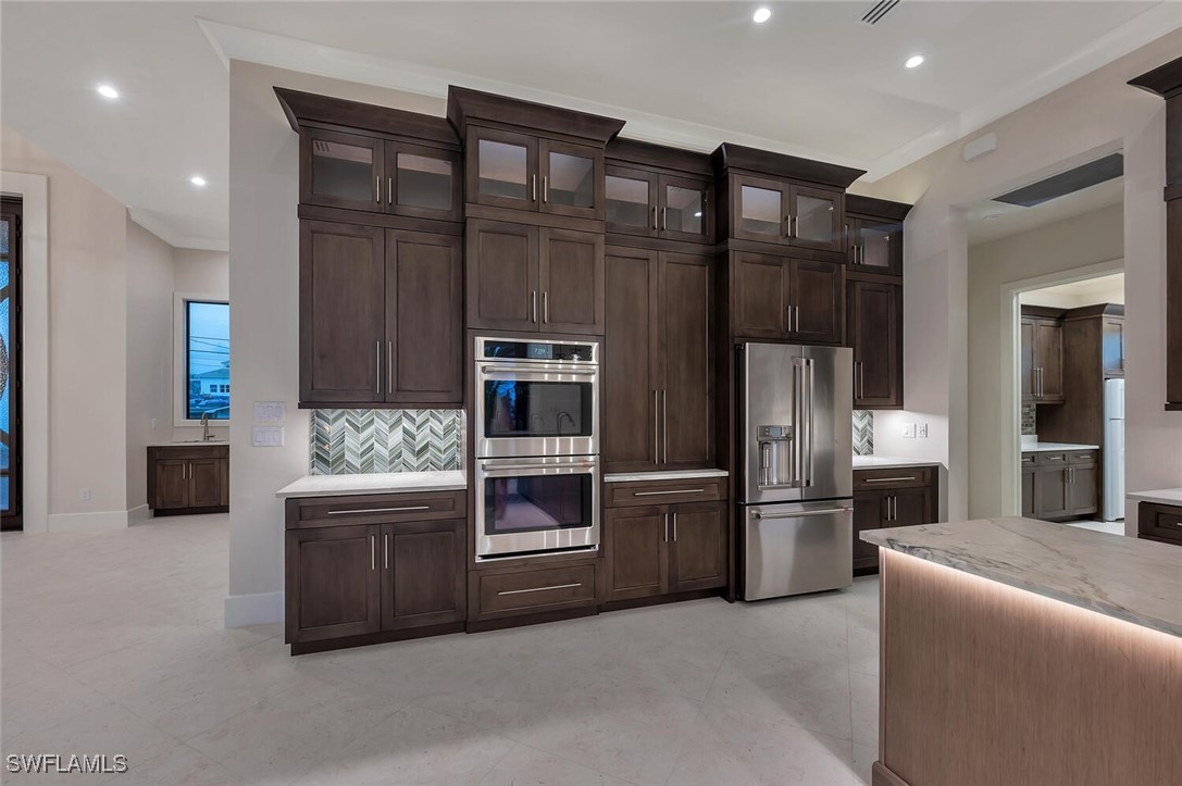 825 Miramar CT