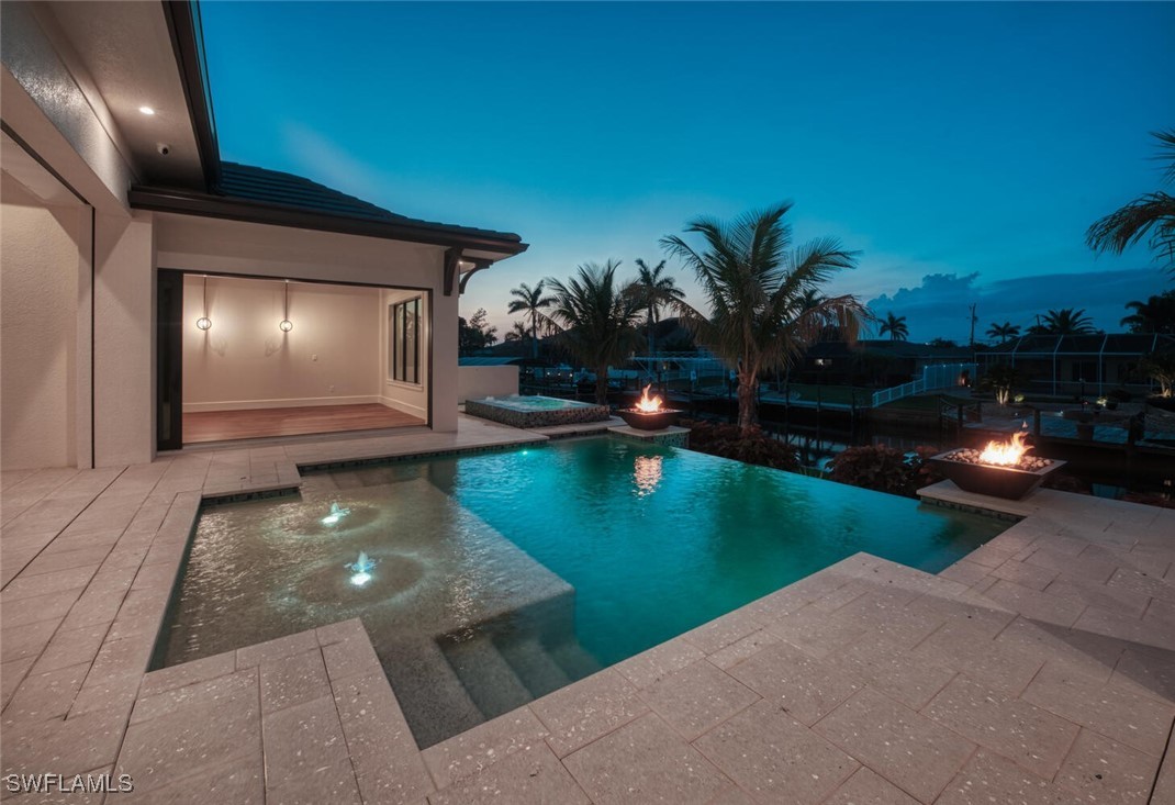 825 Miramar CT