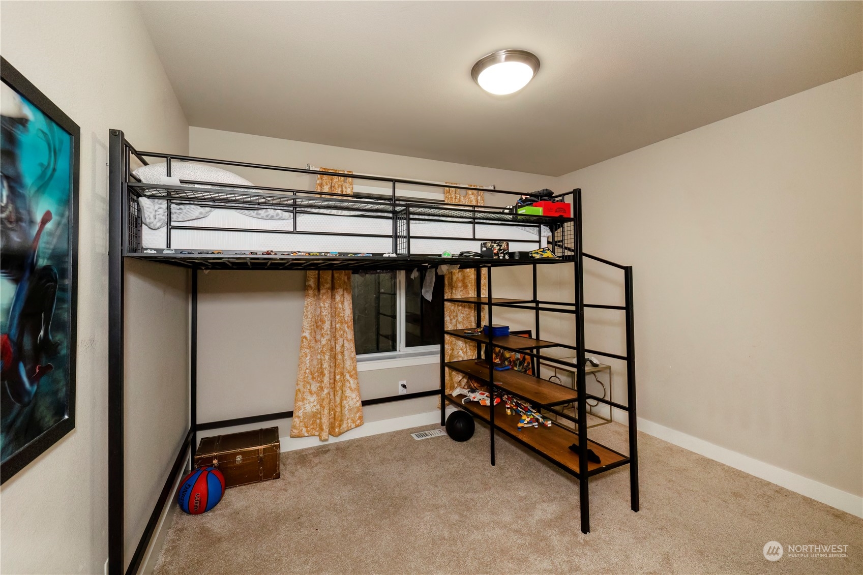 1146 NE Sockeye Court