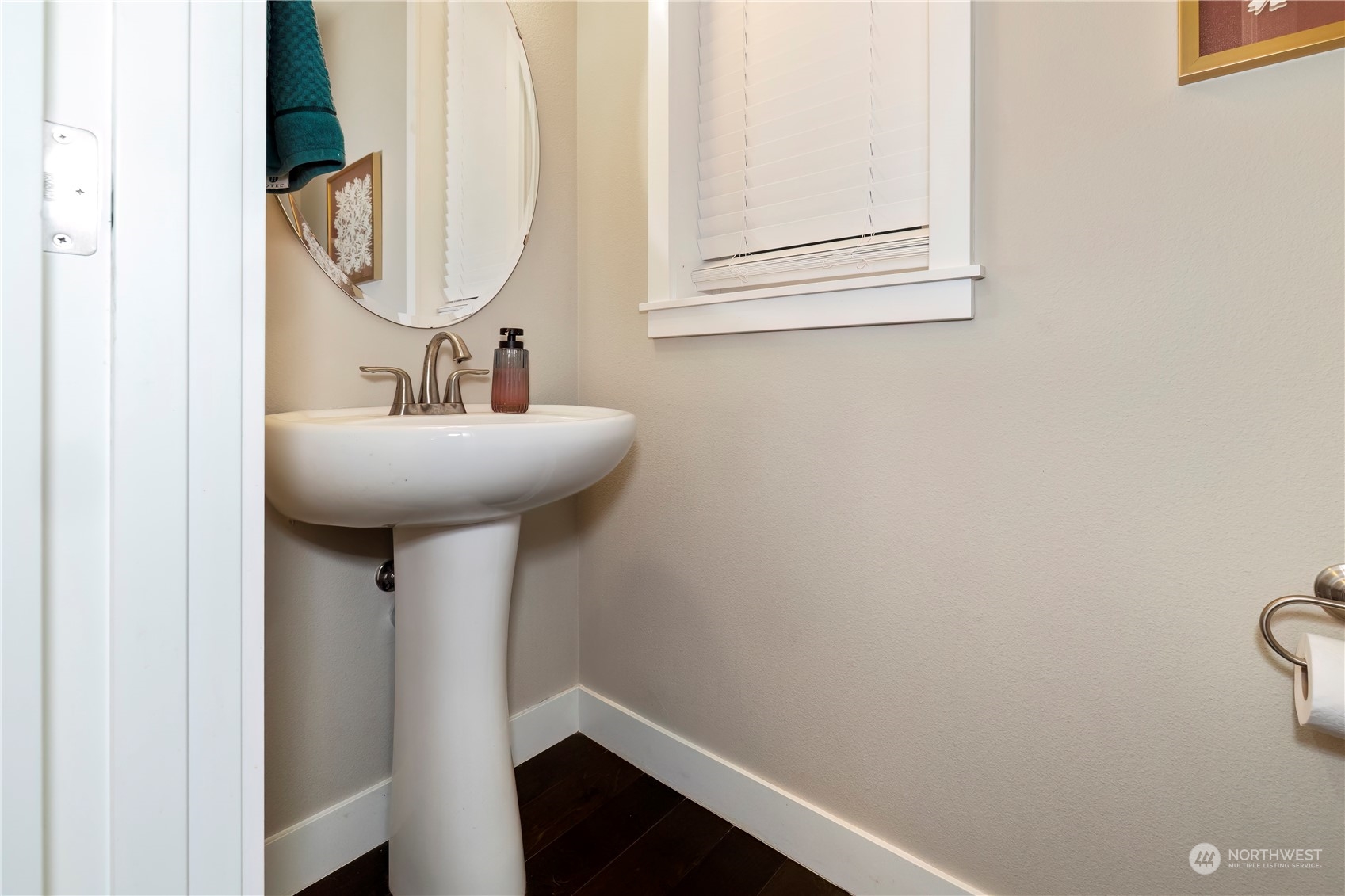 1146 NE Sockeye Court