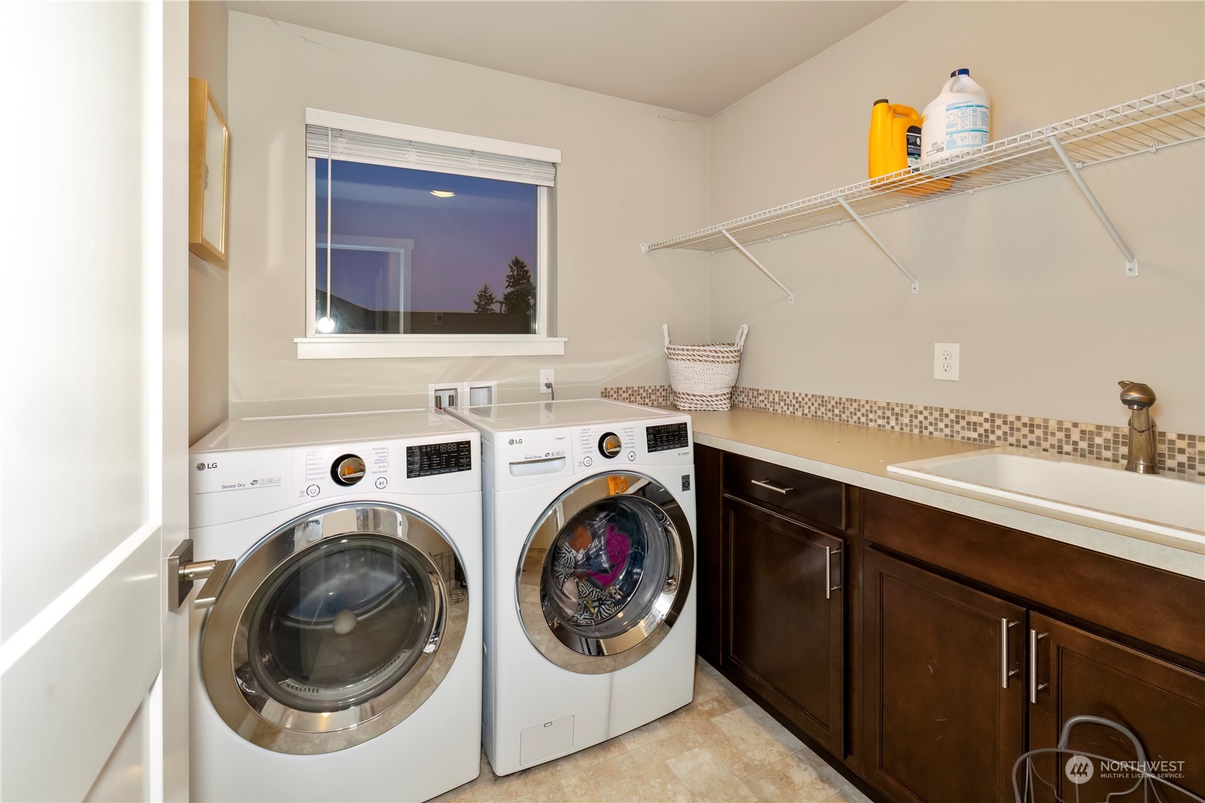 1146 NE Sockeye Court