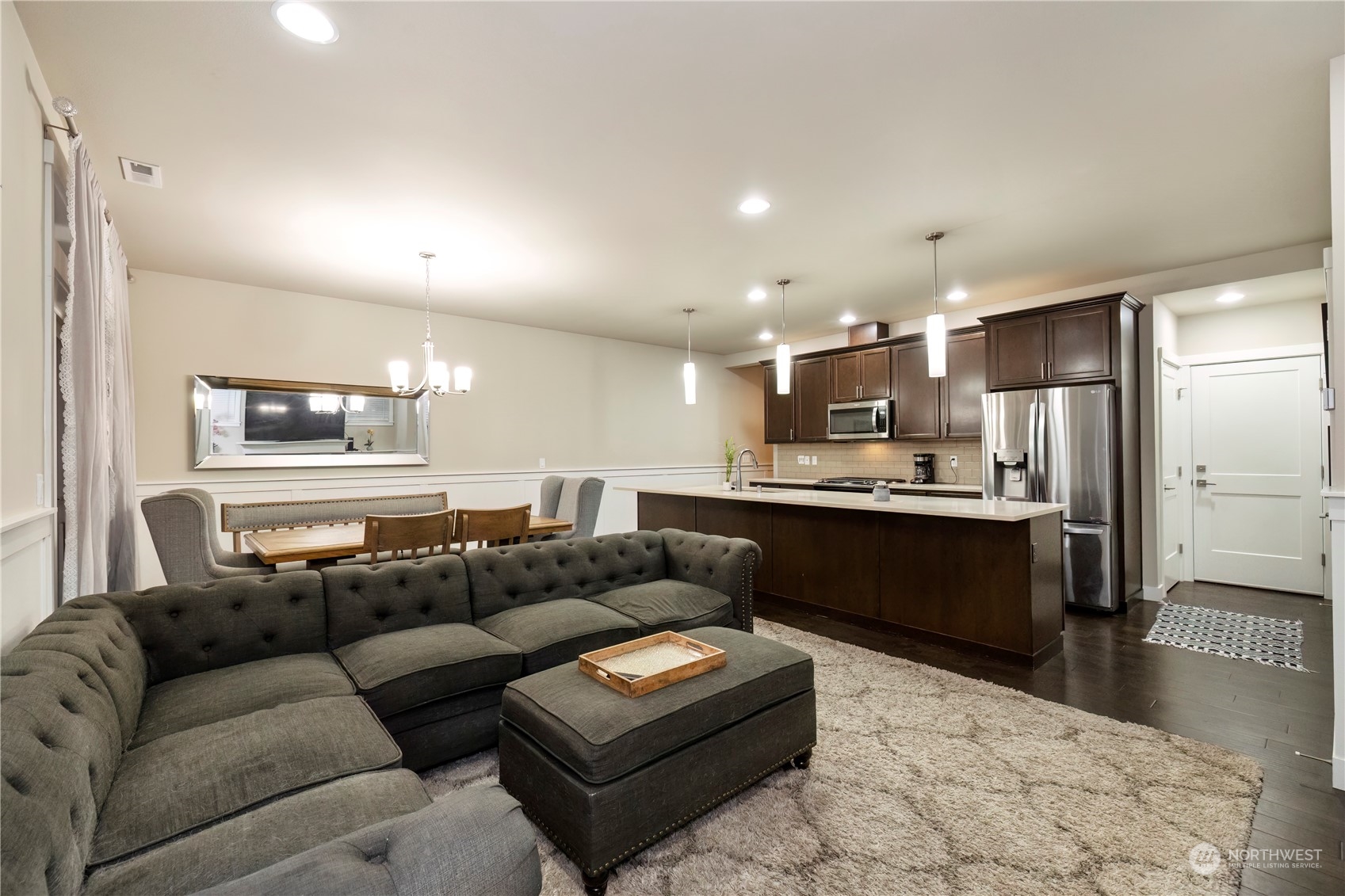 1146 NE Sockeye Court