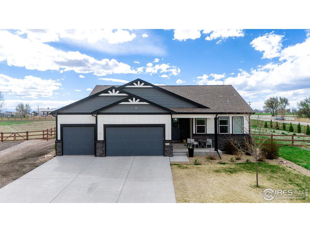 5001 Prairie Lark Ln