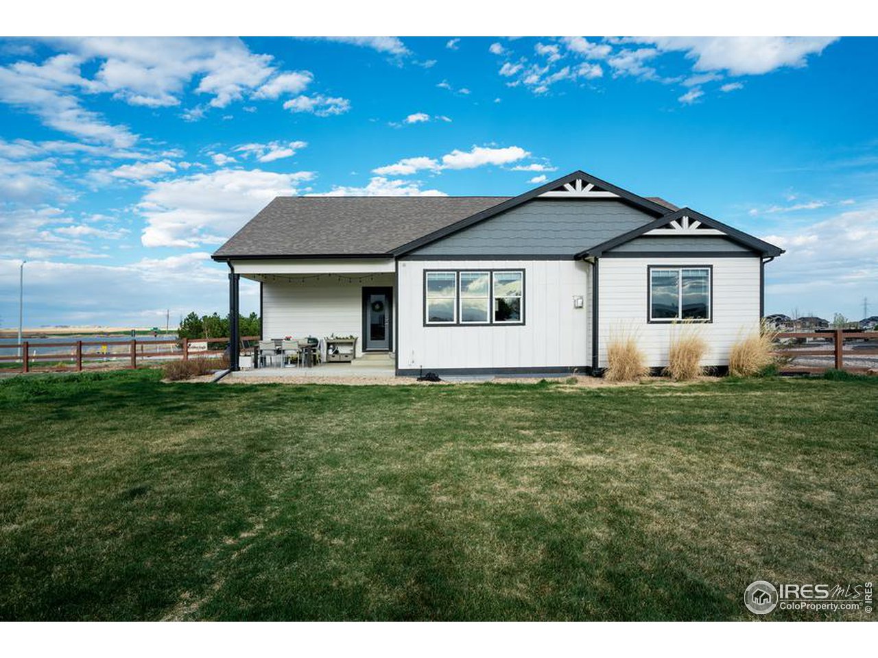 5001 Prairie Lark Ln