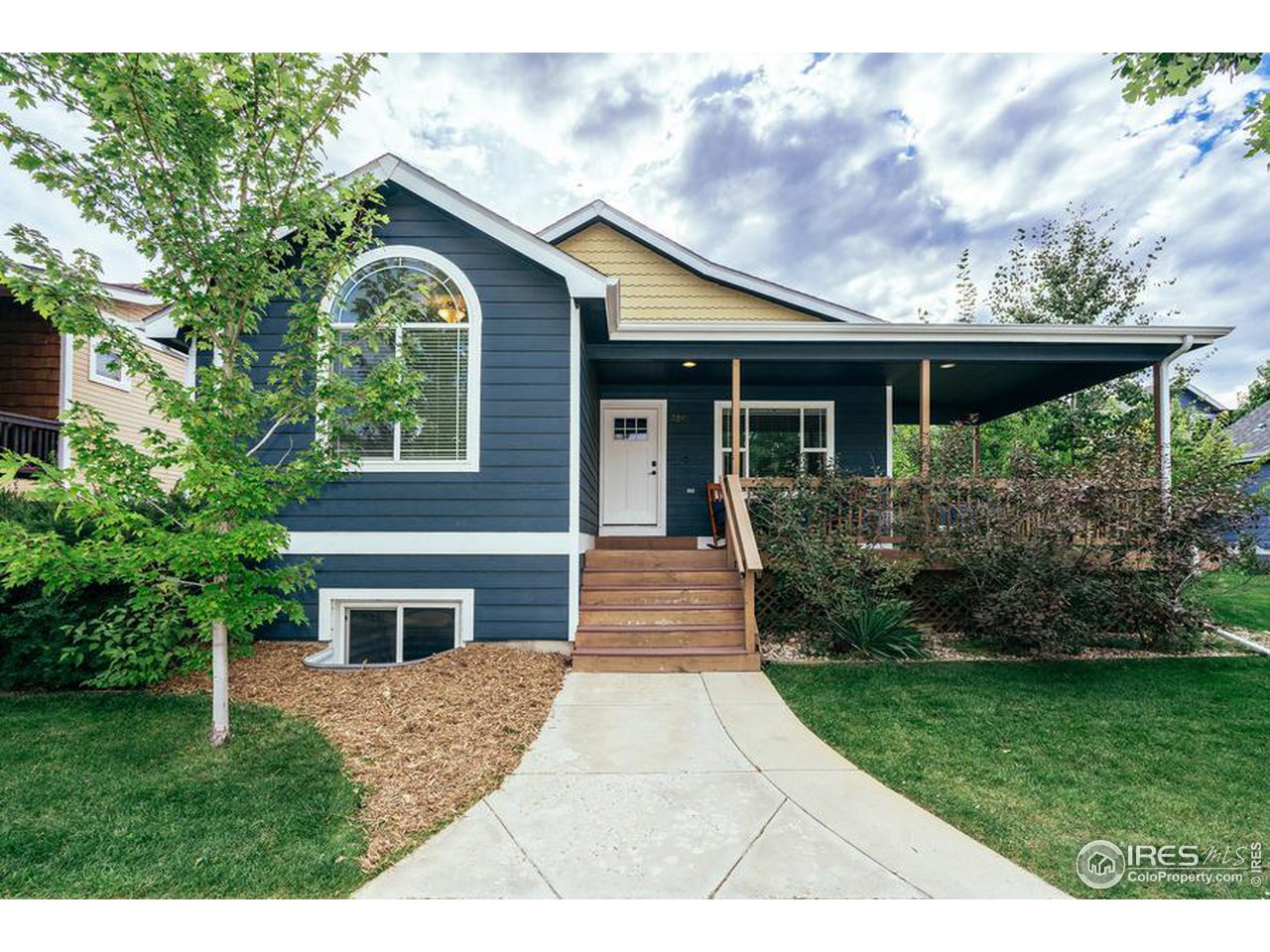 2845 Des Moines Dr