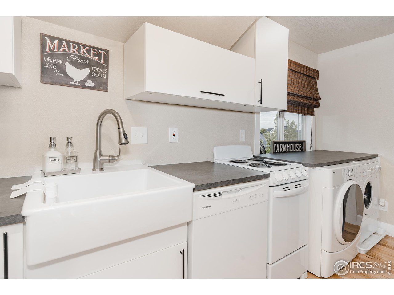 2845 Des Moines Dr