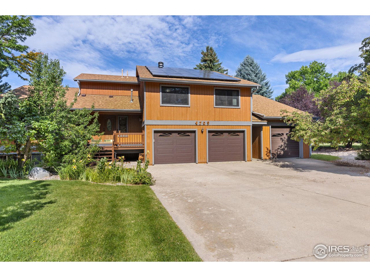 4709 Chippendale Dr